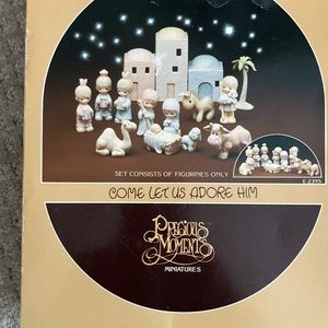 Precious Moments Miniatures Nativity Set
